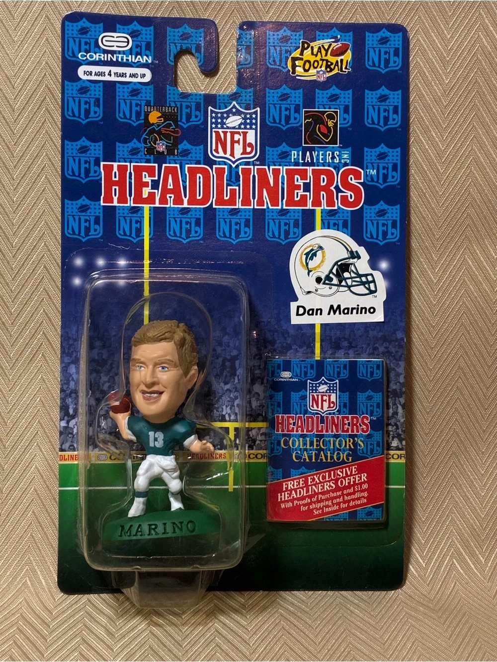 NFL Headliners Dan Marino Miami Dolphins Figurine